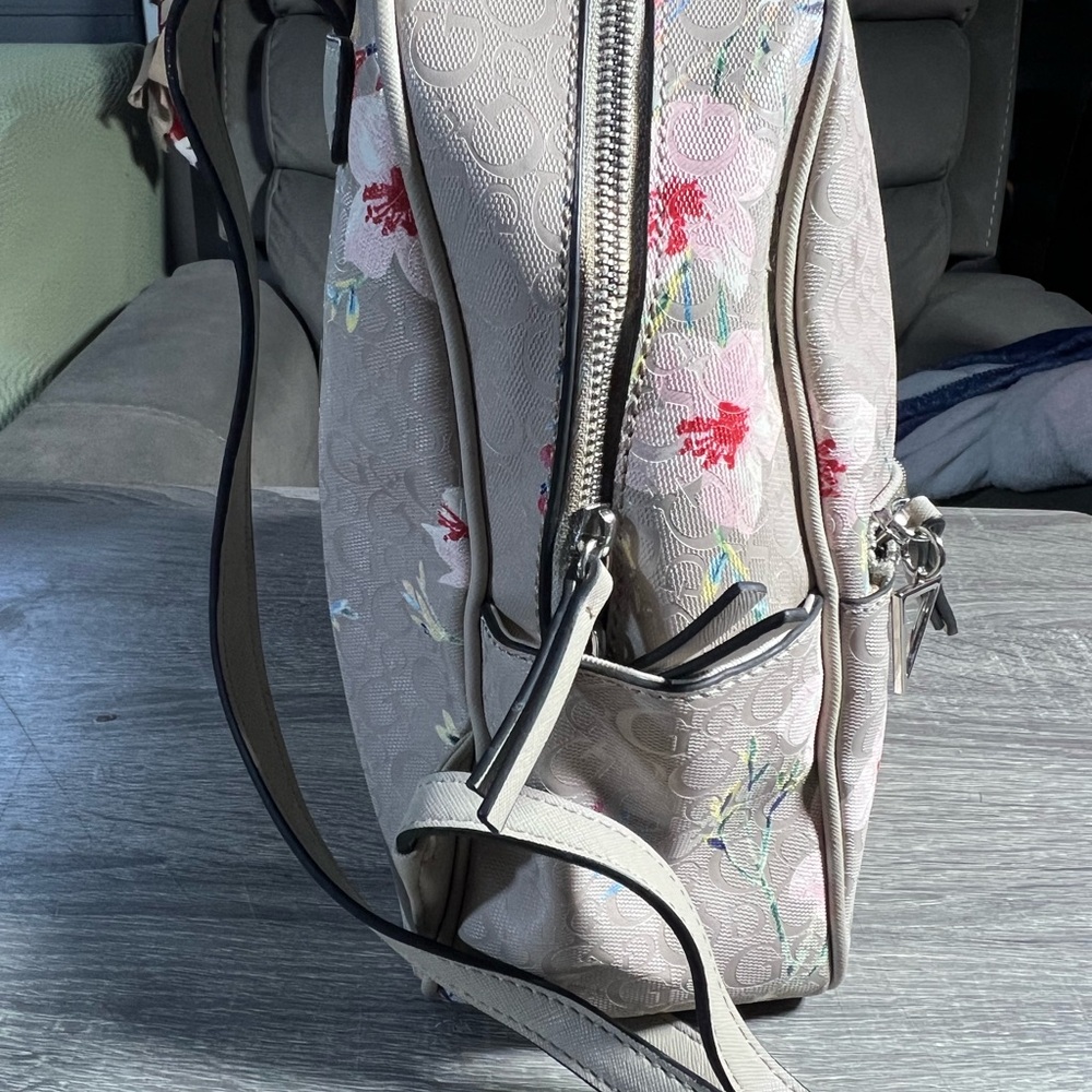 Guess Floral Patterned Backpack - image 5